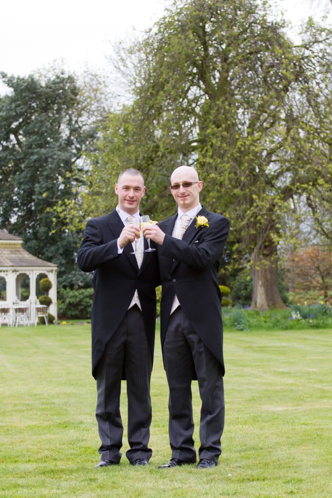 IMAGE: http://i103.photobucket.com/albums/m121/slythedude/inside1161of1.jpg