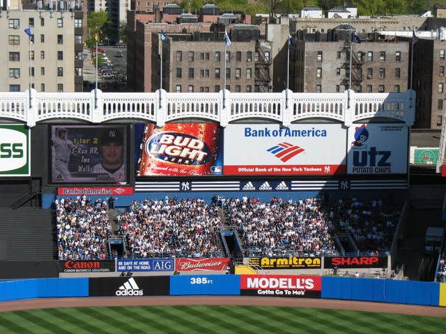 Yankee Stadium and surrounding neighborhood, 1973 : r/baseball