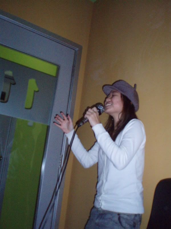 me solo singing