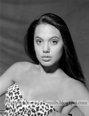 Angelina Jolie Rare Pics when she was Young