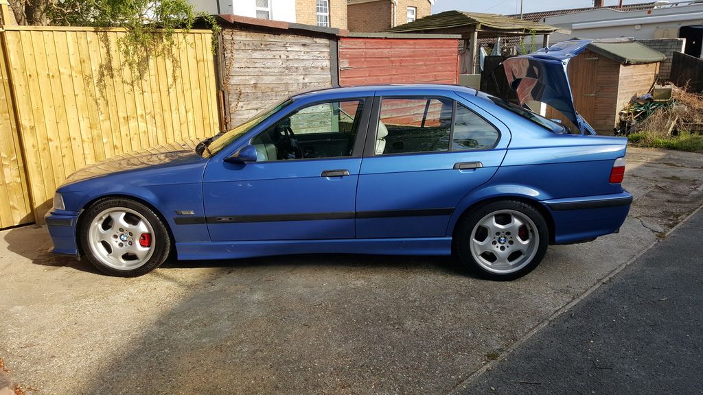 pics of e36 m3 lowered on standard shocks/lowering springs + oem tyre