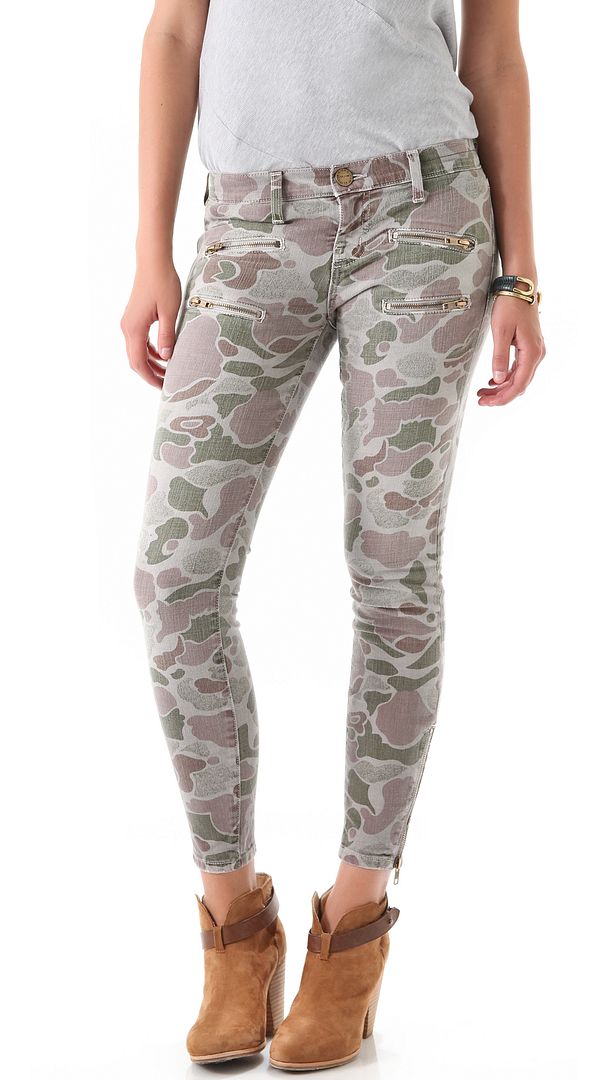 Current/Ellliott The Multi Zip Stiletto Jeans in Camo