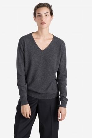 Everlane Slouchy Cashmere V-Neck Sweater