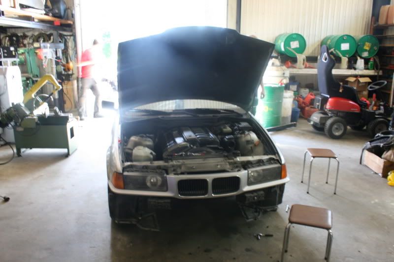 bmw062.jpg