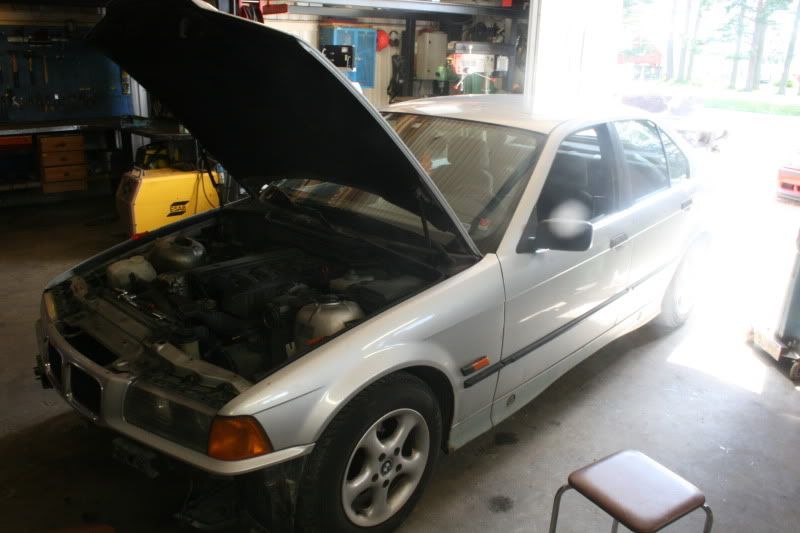bmw064.jpg