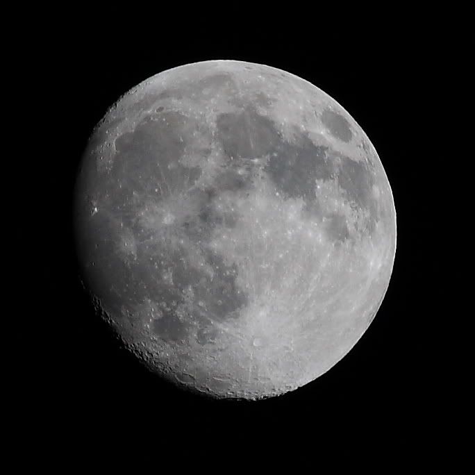 IMAGE: http://i103.photobucket.com/albums/m139/gerbalhunter/Moon/BirthdayMoon.jpg