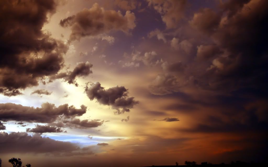 IMAGE: http://i103.photobucket.com/albums/m139/gerbalhunter/Storms/WesternPaintingIIRetouched.jpg