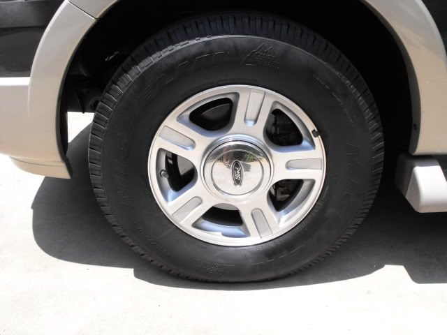2009_0905815090002.jpg