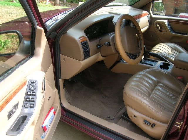 JeepGC002.jpg