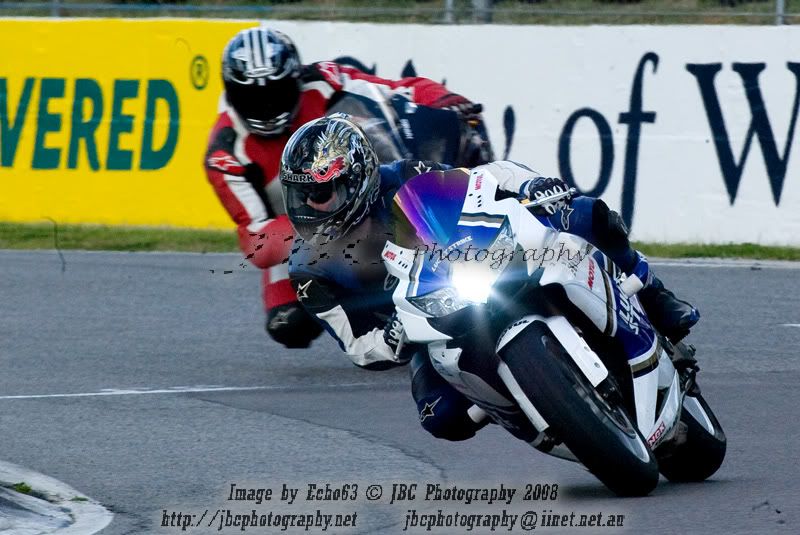 IMAGE: http://i103.photobucket.com/albums/m150/Echo63/310710trackday10copy.jpg