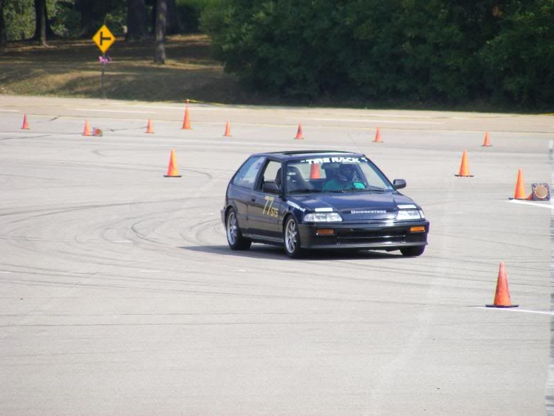 http://i103.photobucket.com/albums/m153/bluemeanietsi/Autocross/misc082.jpg