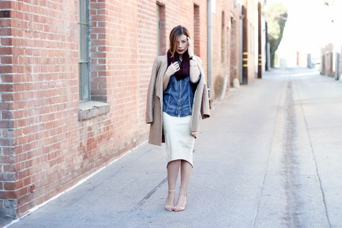 Stiletto Beats, ootd, denim shirt, bella dahl, daily look, pencil skirt, camel coat, lioness, aldo, zara, photo belladahl_denimshirt_camel_coat_ootd_streetstyle_stilettobeats_5_zps137db34a.jpg