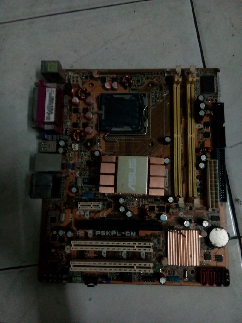 Dọn nhà lôi ra mấy món k biết sống chết k có đồ test - 1