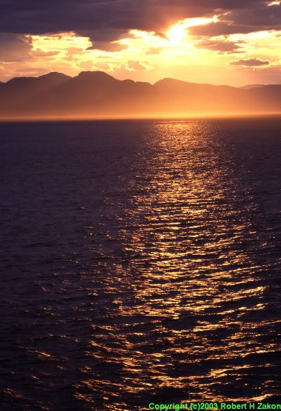 https://i103.photobucket.com/albums/m134/beprasmybea/SunThroughTheClouds.jpg