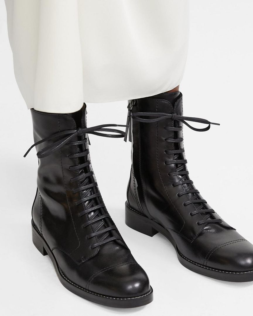Theory Laced Boots in Black