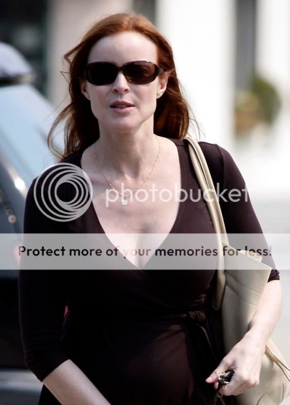 Marcia Cross spotted around LA in Delicate Raymond!